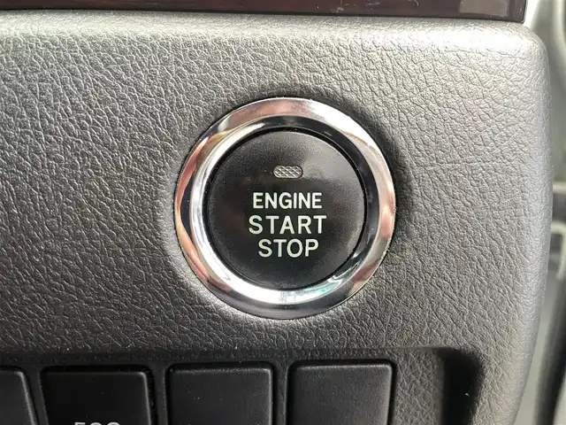 トヨタ ヴェルファイア 2．4Z 鹿児島県 2013(平25)年 13.6万km ホワイトパールクリスタルシャイン 禁煙車/フリップダウンモニター/両側パワースライドドア/サンルーフ/社外SDナビ(AVIC-R2802)/　・Bluetooth/　・CD/DVD/　・フルセグTV/　・AUX/　・AM/FM/　・USB/バックカメラ/ETC/スマホホルダー/コーナーセンサー/純正フロアマット/純正アルミホイール/ステアリングリモコン/電動格納ミラー/オートライト/プッシュスタート