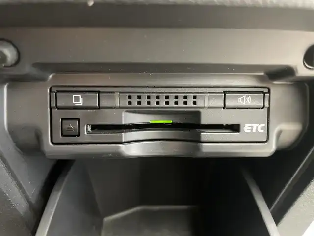 トヨタ ヴェルファイア 2．4Z 鹿児島県 2013(平25)年 13.6万km ホワイトパールクリスタルシャイン 禁煙車/フリップダウンモニター/両側パワースライドドア/サンルーフ/社外SDナビ(AVIC-R2802)/　・Bluetooth/　・CD/DVD/　・フルセグTV/　・AUX/　・AM/FM/　・USB/バックカメラ/ETC/スマホホルダー/コーナーセンサー/純正フロアマット/純正アルミホイール/ステアリングリモコン/電動格納ミラー/オートライト/プッシュスタート