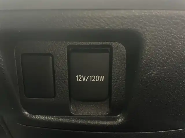 トヨタ ヴェルファイア 2．4Z 鹿児島県 2013(平25)年 13.6万km ホワイトパールクリスタルシャイン 禁煙車/フリップダウンモニター/両側パワースライドドア/サンルーフ/社外SDナビ(AVIC-R2802)/　・Bluetooth/　・CD/DVD/　・フルセグTV/　・AUX/　・AM/FM/　・USB/バックカメラ/ETC/スマホホルダー/コーナーセンサー/純正フロアマット/純正アルミホイール/ステアリングリモコン/電動格納ミラー/オートライト/プッシュスタート