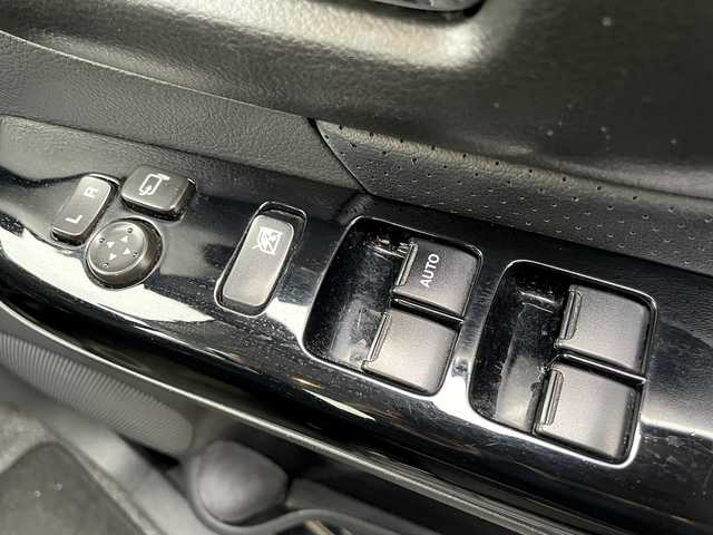 スズキ スペーシア XS リミテッド 三重県 2014(平26)年 9.3万km ブルーイッシュブラックパール3 (株)IDOMが運営する【じしゃロン四日市店】の自社ローン対象車両になります。こちらは現金ご利用時の価格です。自社ローンご希望の方は別途その旨お申付け下さい。/社外SDナビ（CD/DVD/BT/AM/FM）/フルセグTV/両側パワースライドドア/衝突軽減システム/ハーフレザーシート/シートヒーター/プッシュスタートボタン/スマートキー/ETC/純正15インチAW