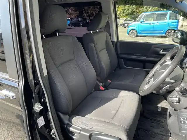 ホンダ ステップワゴン スパーダ Z 高知県 2012(平24)年 9.7万km プレミアムスパークルブラックパール (株)IDOMが運営する【じしゃロン高知店】の自社ローン対象車両になります。こちらは現金ご利用時の価格です。自社ローンご希望の方は別途その旨お申付け下さい。/社外ナビ　バックカメラ　ＴＶ　ＥＴＣ　ドライブレコーダー　両側パワースライドドア　アイドリングストップ　　横滑り防止　フロアマット　ドアバイザー