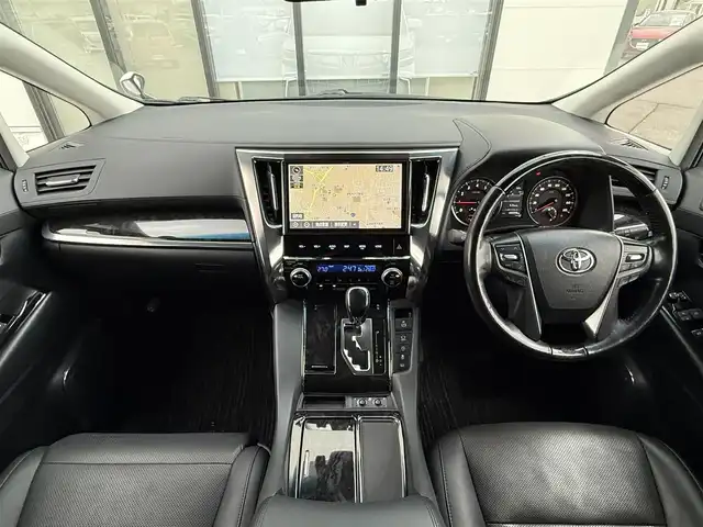 トヨタ アルファード S Cパッケージ 道南・函館 2019(平31)年 4.1万km ホワイトパールクリスタルシャイン ・４WD    寒冷地仕様/・モデリスタエアロ/・純正ディスプレイオーディオ/・CD/DVD/SD/・バックカメラ/・フルセグTV/・Bluetooth接続/・プリクラッシュセーフティ/・アクセサリーコンセント/・ブラインドスポットモニター/・アイドリングストップ/・レーダークルーズコントロール/・シーケンシャルウインカー/・デジタルインナーミラー/・電動リアゲート/・ステアリングヒーター/・オートマチックハイビーム/・両側パワースライドドア/・メモリーパワーシート/・シートヒーター/・エアシート/・コーナーセンサー/・MTモード付AT