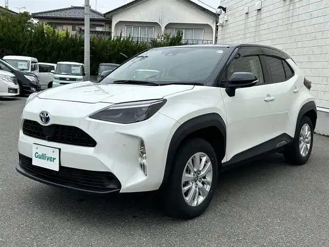トヨタ ヤリスクロス ハイブリッド G 山形県 2021(令3)年 2万km ブラックマイカ/ホワイトパールクリスタルシャイン 2トーン ワンオーナー/禁煙車/トヨタセーフティセンス/レーダークルーズコントロール/純正ディスプレイオーディオ/BT/USB/Miracast/全周囲カメラ/純正エンジンスターター/ステアリングリモコン/コーナーセンサー/ETC2.0/純正LEDヘッドライト/USBポート/横滑り防止装置/社外アルミスタッドレス車載/スマートキー/スペアキー/サイドエアバック/純正フロアマット/純正ドアバイザー/新車保証書/取扱説明書