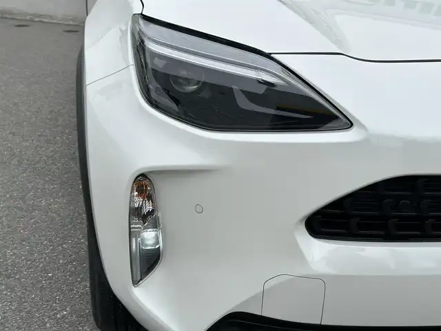 トヨタ ヤリスクロス ハイブリッド G 山形県 2021(令3)年 2万km ブラックマイカ/ホワイトパールクリスタルシャイン 2トーン ワンオーナー/禁煙車/トヨタセーフティセンス/レーダークルーズコントロール/純正ディスプレイオーディオ/BT/USB/Miracast/全周囲カメラ/純正エンジンスターター/ステアリングリモコン/コーナーセンサー/ETC2.0/純正LEDヘッドライト/USBポート/横滑り防止装置/社外アルミスタッドレス車載/スマートキー/スペアキー/サイドエアバック/純正フロアマット/純正ドアバイザー/新車保証書/取扱説明書