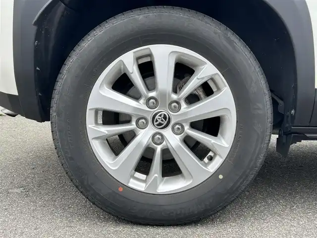 トヨタ ヤリスクロス ハイブリッド G 山形県 2021(令3)年 2万km ブラックマイカ/ホワイトパールクリスタルシャイン 2トーン ワンオーナー/禁煙車/トヨタセーフティセンス/レーダークルーズコントロール/純正ディスプレイオーディオ/BT/USB/Miracast/全周囲カメラ/純正エンジンスターター/ステアリングリモコン/コーナーセンサー/ETC2.0/純正LEDヘッドライト/USBポート/横滑り防止装置/社外アルミスタッドレス車載/スマートキー/スペアキー/サイドエアバック/純正フロアマット/純正ドアバイザー/新車保証書/取扱説明書