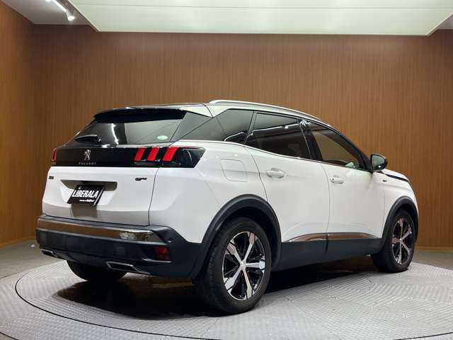 プジョー ３００８ GT ブルー HDi 千葉県 2018(平30)年 4.3万km パール ＡＣＣ　/純正ナビ　/フルセグＴＶ　/バックカメラ　/ハーフレザーシート　/ＬＥＤヘッドライト　/ハイビームアシスト　/電動リアゲート　/ＥＴＣ　/純正１８インチＡＷ