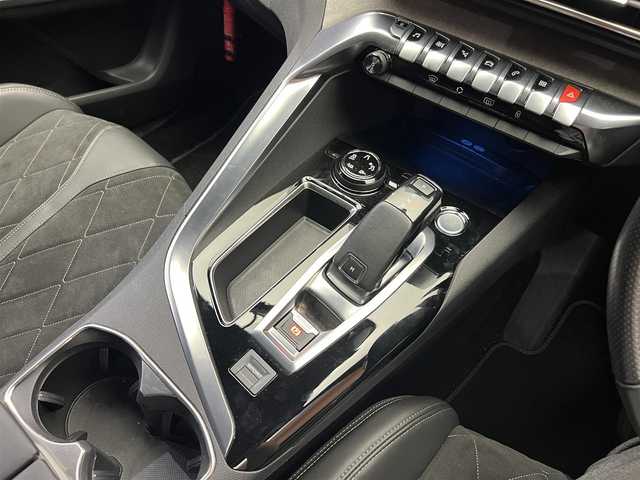 プジョー ３００８ GT ブルー HDi 千葉県 2018(平30)年 4.3万km パール ＡＣＣ　/純正ナビ　/フルセグＴＶ　/バックカメラ　/ハーフレザーシート　/ＬＥＤヘッドライト　/ハイビームアシスト　/電動リアゲート　/ＥＴＣ　/純正１８インチＡＷ