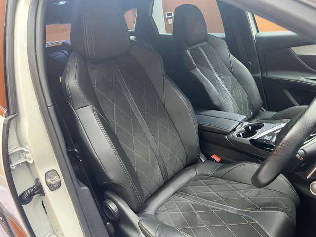 プジョー ３００８ GT ブルー HDi 千葉県 2018(平30)年 4.3万km パール ＡＣＣ　/純正ナビ　/フルセグＴＶ　/バックカメラ　/ハーフレザーシート　/ＬＥＤヘッドライト　/ハイビームアシスト　/電動リアゲート　/ＥＴＣ　/純正１８インチＡＷ