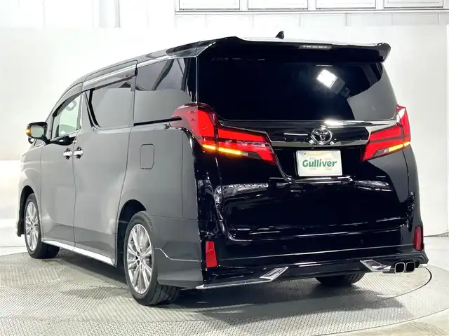 トヨタ アルファード S タイプゴールドⅢ 大阪府 2023(令5)年 1.6万km ブラック モデリスタエアロ　純正ナビＴＶ　Ｂカメラ　後席モニター　三眼ＬＥＤ　ハーフレザー　電動リアゲート　衝突軽減　レーダーＣ　クリアランスソナー　ＢＳＭ　トヨタセーフティセンス　１００Ｖ電源　ドラレコ