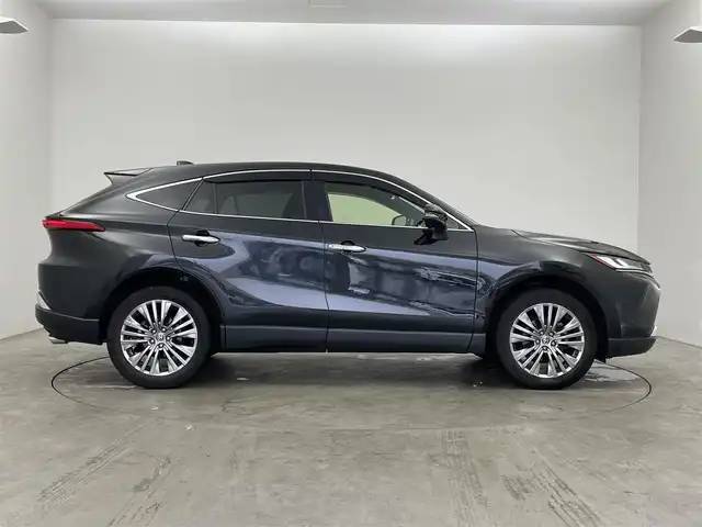 トヨタ ハリアー Z レザーパッケージ 埼玉県 2020(令2)年 5.8万km プレシャスブラックパール メーカーナビ　バックカメラ　ＢＳＭ　ＨＵＤ　黒レザー　ビルトインＥＴＣ２．０　ＪＢＬ　セーフティーセンス　レーダークルーズ　ドラレコ　デジタルインナーミラー　メモリシート　ステアリングヒーター　ＴＶ