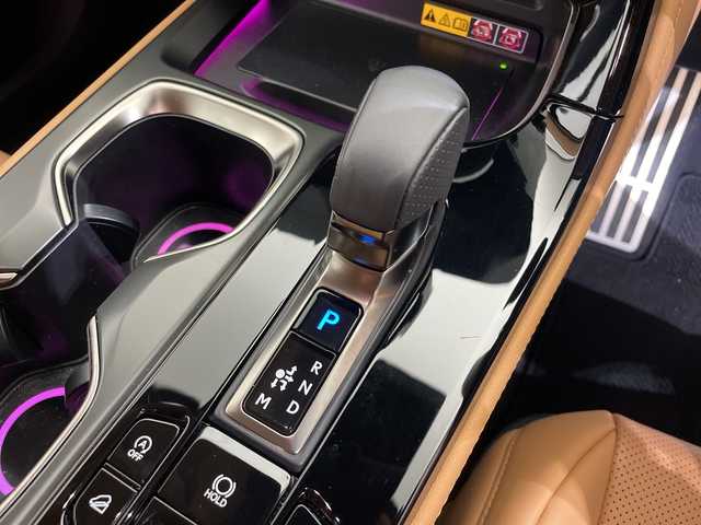 レクサス ＮＸ 350 Fスポーツ 愛媛県 2024(令6)年 1.4万km ホワイトノーヴァガラスフレーク １４型ナビ/フルセグ／Ｂｌｕｅｔｏｏｔｈ／スマホ連携／ＵＳＢ/全方位カメラ/サンルーフ/マークレビンソンサウンド/衝突軽減ブレーキ/パーキングアシスト/レーダークルーズコントロール/ＥＴＣ２．０/前後ドライブレコーダー/パワーバックドア/DN席パワーシート/レザーシート/DN席シートヒーター/ベンチレーション/レーンキープアシスト/前後コーナーセンサー/オートマチックハイビーム