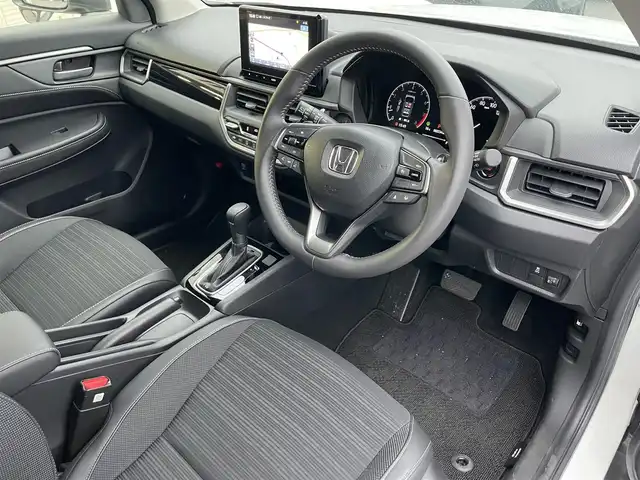 ホンダ ＷＲ－Ｖ Z+ 岩手県 2024(令6)年 0.3万km プラチナホワイトパール 純正ナビ/フルセグTV/衝突軽減ブレーキ/レーンキープアシスト/レーダークルーズコントロール/コーナーセンサー/パドルシフト/ルーフレール/純正17インチアルミ/LEDヘッドライト/フォグライト