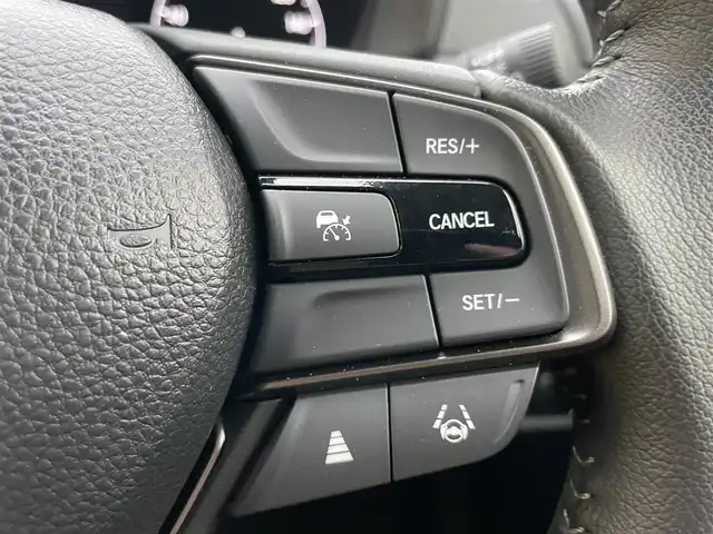 ホンダ ＷＲ－Ｖ Z+ 岩手県 2024(令6)年 0.3万km プラチナホワイトパール 純正ナビ/フルセグTV/衝突軽減ブレーキ/レーンキープアシスト/レーダークルーズコントロール/コーナーセンサー/パドルシフト/ルーフレール/純正17インチアルミ/LEDヘッドライト/フォグライト