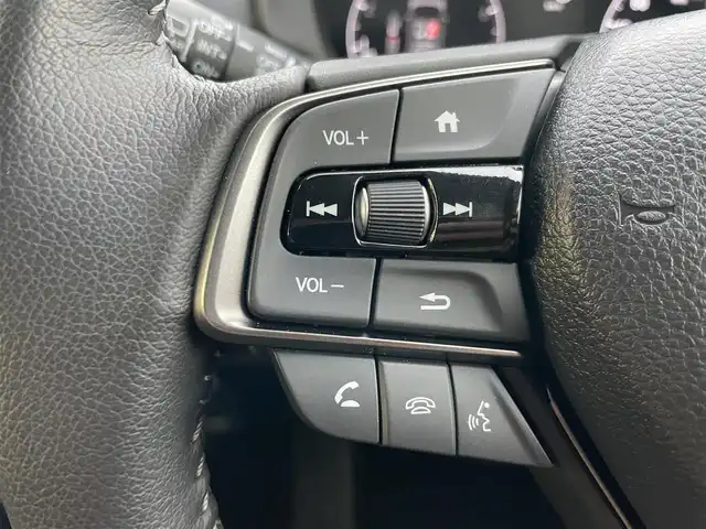 ホンダ ＷＲ－Ｖ Z+ 岩手県 2024(令6)年 0.3万km プラチナホワイトパール 純正ナビ/フルセグTV/衝突軽減ブレーキ/レーンキープアシスト/レーダークルーズコントロール/コーナーセンサー/パドルシフト/ルーフレール/純正17インチアルミ/LEDヘッドライト/フォグライト