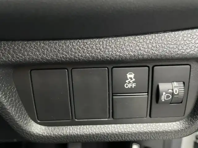 ホンダ ＷＲ－Ｖ Z+ 岩手県 2024(令6)年 0.3万km プラチナホワイトパール 純正ナビ/フルセグTV/衝突軽減ブレーキ/レーンキープアシスト/レーダークルーズコントロール/コーナーセンサー/パドルシフト/ルーフレール/純正17インチアルミ/LEDヘッドライト/フォグライト