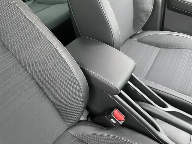 ホンダ ＷＲ－Ｖ Z+ 岩手県 2024(令6)年 0.3万km プラチナホワイトパール 純正ナビ/フルセグTV/衝突軽減ブレーキ/レーンキープアシスト/レーダークルーズコントロール/コーナーセンサー/パドルシフト/ルーフレール/純正17インチアルミ/LEDヘッドライト/フォグライト