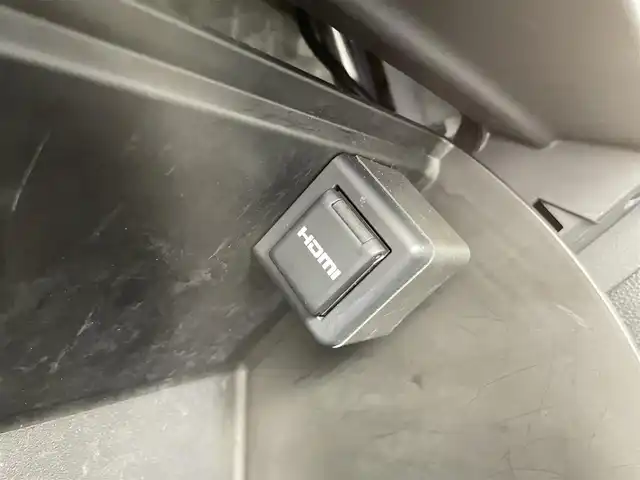 トヨタ ＲＡＶ４ G 千葉県 2023(令5)年 3.9万km アティチュードブラックマイカ 禁煙車/トヨタセーフティセンス/・プリクラッシュセーフティ/・レーントレーシングアシスト/・レーダークルーズコントロール/・オートマチックハイビーム/・プロアクティブドライビングアシスト/・アダプティブハイビームシステム/・ロードサインアシスト/パワーバックドア/純正10.5インチディスプレイオーディオ/バックカメラ/サイドカメラ/レーダークルーズコントロール/LEDオートライト/シートヒーター/エアシート/純正１８インチアルミホイール/純正フロアマット/USBポート/プッシュスタート/スマートキー/保証書