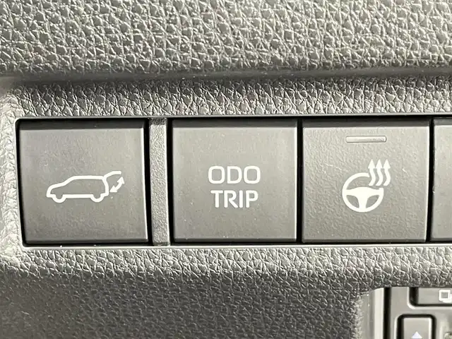 トヨタ ＲＡＶ４ G 千葉県 2023(令5)年 3.9万km アティチュードブラックマイカ 禁煙車/トヨタセーフティセンス/・プリクラッシュセーフティ/・レーントレーシングアシスト/・レーダークルーズコントロール/・オートマチックハイビーム/・プロアクティブドライビングアシスト/・アダプティブハイビームシステム/・ロードサインアシスト/パワーバックドア/純正10.5インチディスプレイオーディオ/バックカメラ/サイドカメラ/レーダークルーズコントロール/LEDオートライト/シートヒーター/エアシート/純正１８インチアルミホイール/純正フロアマット/USBポート/プッシュスタート/スマートキー/保証書