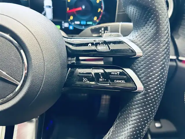 メルセデス・ベンツ Ｅ２００ ステーションワゴン スポーツ 大阪府 2020(令2)年 1.8万km オブシディアンブラック レザエクスクルーシブP/レーダーセーフティP/サンルーフ/HUD/ACC/Burmeste/純正ナビ/TV/360度カメラ/applecarplay/純正19インチAW/LEDヘッドライト/アンビエントライト/電動リアゲート/ブラインドスポット/ワイヤレス充電/黒革/メモリ付きパワーシート/シートヒーター/パフュームアトマイザー