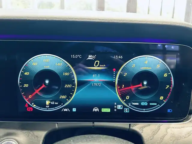 メルセデス・ベンツ Ｅ２００ ステーションワゴン スポーツ 大阪府 2020(令2)年 1.8万km オブシディアンブラック レザエクスクルーシブP/レーダーセーフティP/サンルーフ/HUD/ACC/Burmeste/純正ナビ/TV/360度カメラ/applecarplay/純正19インチAW/LEDヘッドライト/アンビエントライト/電動リアゲート/ブラインドスポット/ワイヤレス充電/黒革/メモリ付きパワーシート/シートヒーター/パフュームアトマイザー