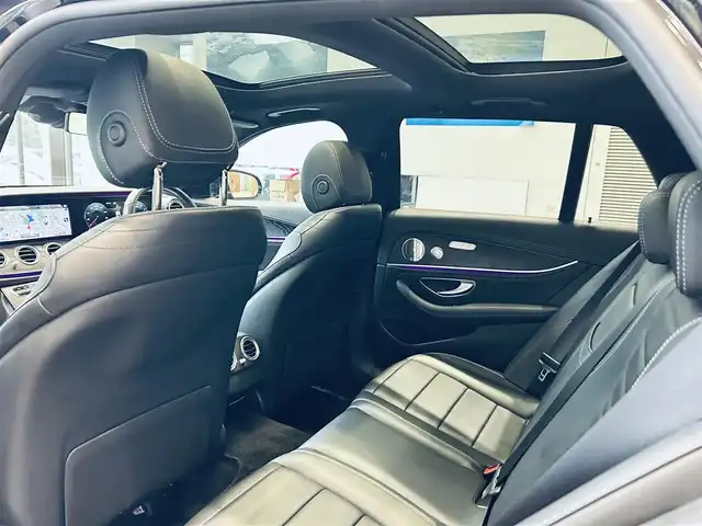 メルセデス・ベンツ Ｅ２００ ステーションワゴン スポーツ 大阪府 2020(令2)年 1.8万km オブシディアンブラック レザエクスクルーシブP/レーダーセーフティP/サンルーフ/HUD/ACC/Burmeste/純正ナビ/TV/360度カメラ/applecarplay/純正19インチAW/LEDヘッドライト/アンビエントライト/電動リアゲート/ブラインドスポット/ワイヤレス充電/黒革/メモリ付きパワーシート/シートヒーター/パフュームアトマイザー