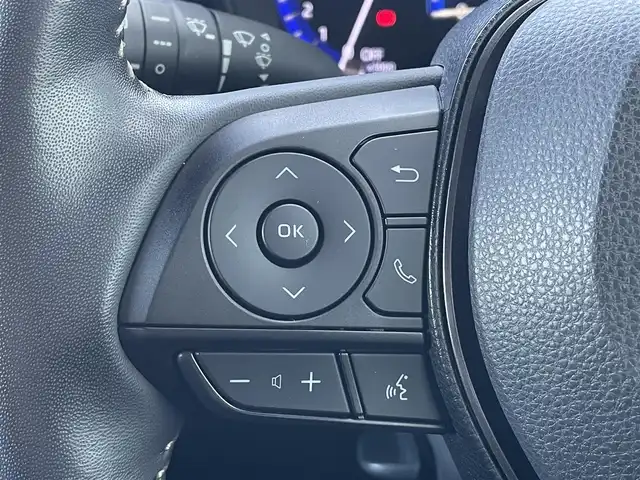 トヨタ カローラツーリング ハイブリッド ダブルバイビー 佐賀県 2019(令1)年 2.7万km スパークリングブラックパールクリスタルシャイン トヨタセーフティセンス/・プリクラッシュセーフティ/・レーダークルーズコントロール/・レーントレーシングアシスト/・オートマチックハイビーム/クリアランスソナー/純正ディスプレイオーディオ/・バックカメラ/・フルセグTV/BT/純正17インチAW/LEDヘッドライト/革巻きステアリング/ステアリングヒーター/プッシュスタート/電動パーキングスイッチ/ETC/社外前後ドラレコ/スペアキー×1