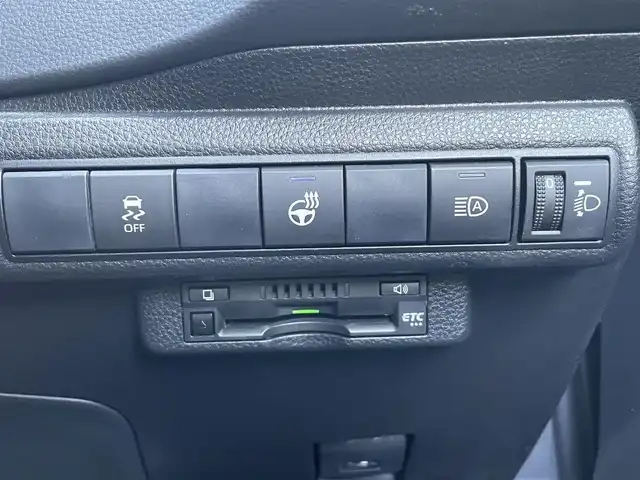 トヨタ カローラツーリング ハイブリッド ダブルバイビー 佐賀県 2019(令1)年 2.7万km スパークリングブラックパールクリスタルシャイン トヨタセーフティセンス/・プリクラッシュセーフティ/・レーダークルーズコントロール/・レーントレーシングアシスト/・オートマチックハイビーム/クリアランスソナー/純正ディスプレイオーディオ/・バックカメラ/・フルセグTV/BT/純正17インチAW/LEDヘッドライト/革巻きステアリング/ステアリングヒーター/プッシュスタート/電動パーキングスイッチ/ETC/社外前後ドラレコ/スペアキー×1