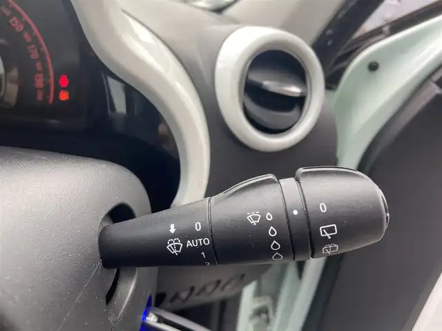ルノー トゥインゴ EDC 栃木県 2021(令3)年 2.1万km Ｌグリーン ワンオーナー/LEDヘッドライト/ディスプレイオーディオ/AppleCarPlay/バックカメラ/クルーズコントロール/車線逸脱警告/横滑り防止機能/純正15インチアルミホイール