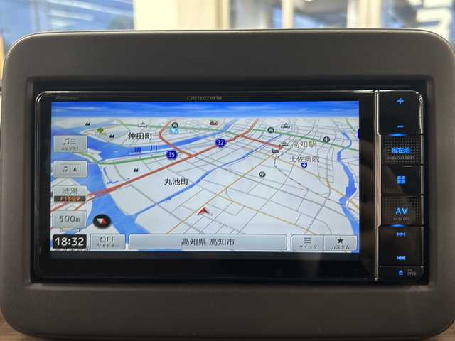 スズキ ラパン ＬＣ X 高知県 2023(令5)年 0.9万km フォーンベージュメタリック/アーバンブラウン 2トーン 社外ナビ/・フルセグTV/・Bluetoothオーディオ/スズキセーフティーサポート/・衝突被害軽減システム/・車線逸脱防止支援システム/・横滑り防止装置/シートヒーター/純正ETC/LEDヘッドライト/オートマチックハイビーム/コーナーセンサー/スペアキー×１/プッシュスタート