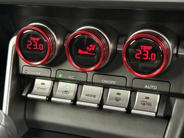 スバル ＢＲＺ S 東京都 2022(令4)年 1.6万km 赤 アイサイト/レーダークルーズコントロール/シートヒーター/フルセグTV/CD DVD/Bluetooth/バックカメラ/LEDヘッドライト/パドルシフト/オートライト/ドライブレコーダー/ETC2.0/ステアリングスイッチ/スマートキー/プッシュスタート