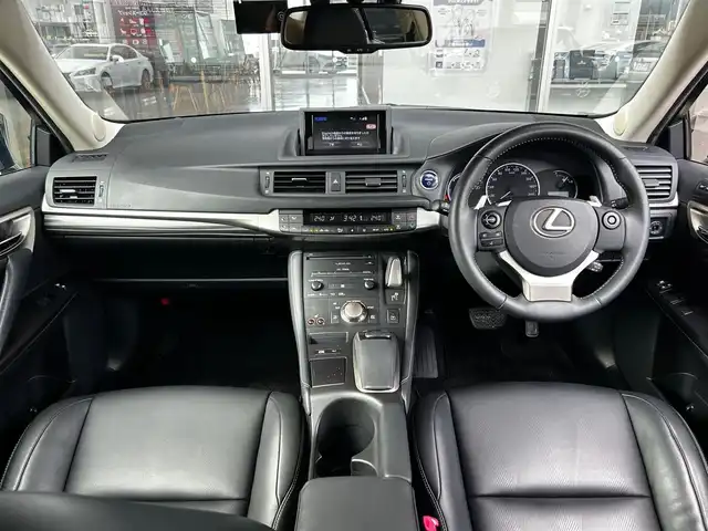 レクサス ＣＴ 200h バージョンC 富山県 2014(平26)年 9.2万km ブラック 禁煙車/純正ナビ/Bluetooth/フルセグ/CD/DVD再生/Blu-ray/USB/AUX/SD/バックカメラ/前方ドラレコ/パドルシフト/クルーズコントロール/オートライト/前席シートヒーター/前席パワーシート/運転席メモリー機能付きパワーシート/ステアリングスイッチ/ビルドインETC2.0