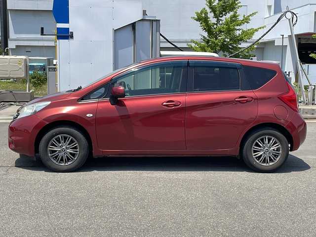 日産 ノート X DIG－S 秋田県 2013(平25)年 15.5万km ラディアントレッド 全方位カメラ/スマートキー
