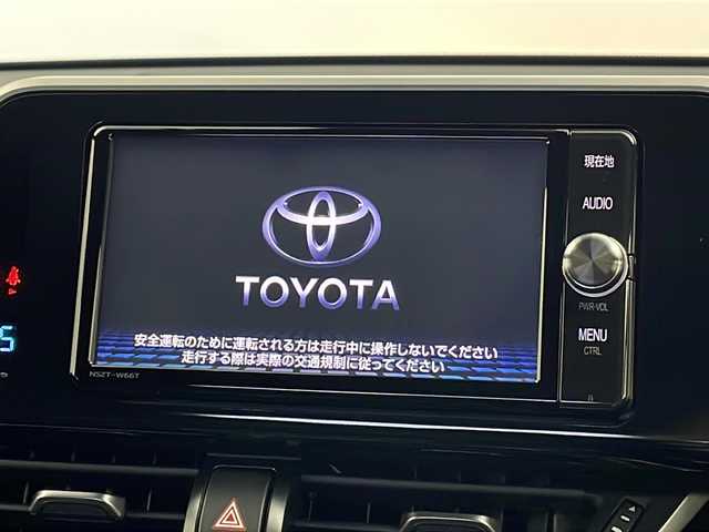 トヨタ Ｃ－ＨＲ G 新潟県 2017(平29)年 5.3万km ブラックマイカ ディーラー純正メモリナビ/(NSZT-W66T)/(CD.DVD.SD.フルセグ.Bluetooth)/バックカメラ/トヨタセーフティセンス/・プリクラッシュセーフティ/・レーダークルーズコントロール/・レーンキープアシスト/・オートマチックハイビーム/・ブラインドスポットモニター/LEDオートライト/フォグランプ/コーナーセンサー/オートリトラミラー/EVモード/電子制御パーキングブレーキ.ブレーキホールド/ドライブレコーダー/ビルトインETC/プッシュスタート/スマートキー/純正フロアマット