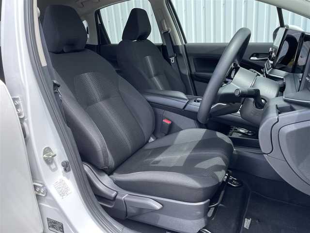 日産 ノート X 福岡県 2023(令5)年 3.5万km ピュアホワイトパール プロパイロット/純正９インチナビ/フルセグＴＶ/AM/FM/ＨＤＭＩ/Bluetooth　/アラウンドビューモニター/エマージェンシーブレーキ/ＢＳＷ/インテリジェントルームミラー/ＬＤＷ/ＥＴＣ２．０/ワイヤレス充電/スマートキー/プッシュスタート/電動パーキング/ブレーキホールド