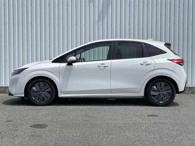 日産 ノート X 福岡県 2023(令5)年 3.5万km ピュアホワイトパール プロパイロット/純正９インチナビ/フルセグＴＶ/AM/FM/ＨＤＭＩ/Bluetooth　/アラウンドビューモニター/エマージェンシーブレーキ/ＢＳＷ/インテリジェントルームミラー/ＬＤＷ/ＥＴＣ２．０/ワイヤレス充電/スマートキー/プッシュスタート/電動パーキング/ブレーキホールド