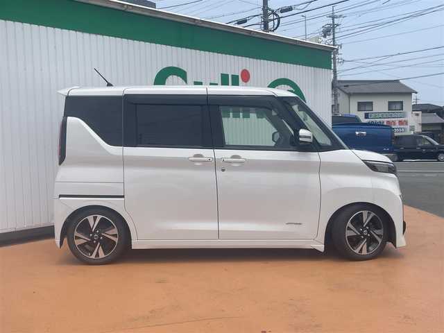日産 ルークス HWS Gターボ プロパイロットED 三重県 2020(令2)年 6万km ホワイトパール 純正ナビ/　＊インテリジェントアラウンドビューモニター/プロパイロット（自動運転技術）/ハンズフリーパワースライドドア（運転席側/助手席側）/アダプティブLEDヘッドランプ/オートレベライザー/LEDフロントフォグランプ/ボディ同色電動オート格納ドアミラー/リアスポイラー/リアエアロバンパー/165/55R15タイヤ/15インチアルミホイール/SRSエアバック（運転席/助手席/サイド/カーテン/ニー）/オートエアコン/電動パーキング/オートブレーキホールド/インテリジェントキー/プッシュスタート