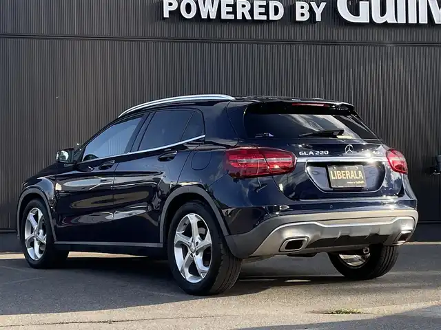 メルセデス・ベンツ ＧＬＡ２２０ 4マチック 長野県 2017(平29)年 3.5万km 紺 黒革シート /シートヒーター /純正HDDナビ /地デジTV /CarPlay対応 /バックカメラ /パークトロニック /DSR(ダウンヒルアシスト) /レーダーセーフティパッケージ /LEDヘッドライト /キーレスゴー /パワーバックドア /ETC2.0