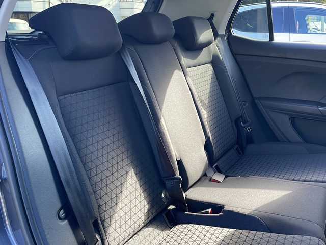 フォルクスワーゲン ＶＷ Ｔ－クロス TSI アクティブ 東京都 2022(令4)年 2.1万km グレー 純正ナビ/・Bluetooth/Apple Car Play/Android Auto/テクノロジーパッケージ/・同一車線内全車速運転支援システム/・レーンキープアシストシステム/・ハイビームアシスト/・駐車支援システム/・パークディスタンスコントロール/・リヤトラフィックアラート/・オプティカルパーキングシステム/・ブラインドスポットディテクション/・スマートフォンワイヤレスチャージン/・純正インフォテイメントシステムDiscover Pro/バックモニター/横滑り防止装置/盗難防止装置/オートライト/コーナーセンサー/衝突被害軽減システム/スモーキーグレーメタリック（カラーコード：LB7Q）/ルーフレール/純正ドライブレコーダー/16インチ純正アルミホイール/取扱説明書/保証書/スペアキー1本