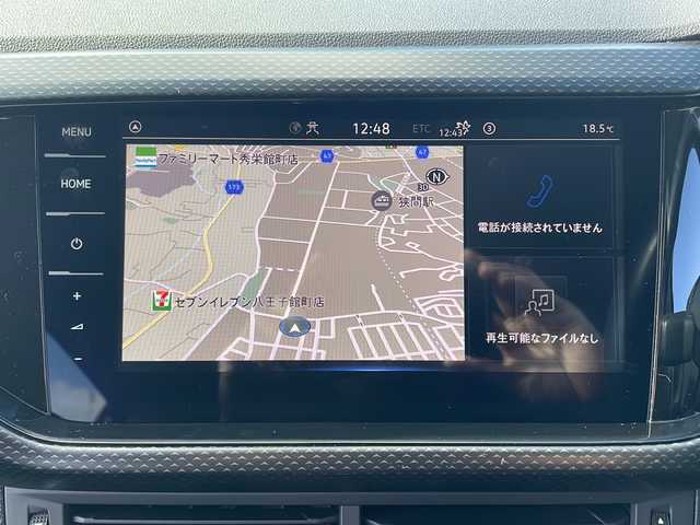 フォルクスワーゲン ＶＷ Ｔ－クロス TSI アクティブ 東京都 2022(令4)年 2.1万km グレー 純正ナビ/・Bluetooth/Apple Car Play/Android Auto/テクノロジーパッケージ/・同一車線内全車速運転支援システム/・レーンキープアシストシステム/・ハイビームアシスト/・駐車支援システム/・パークディスタンスコントロール/・リヤトラフィックアラート/・オプティカルパーキングシステム/・ブラインドスポットディテクション/・スマートフォンワイヤレスチャージン/・純正インフォテイメントシステムDiscover Pro/バックモニター/横滑り防止装置/盗難防止装置/オートライト/コーナーセンサー/衝突被害軽減システム/スモーキーグレーメタリック（カラーコード：LB7Q）/ルーフレール/純正ドライブレコーダー/16インチ純正アルミホイール/取扱説明書/保証書/スペアキー1本