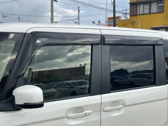 ホンダ Ｎ ＢＯＸ G EX ターボ ホンダセンシング 佐賀県 2018(平30)年 9.5万km プレミアムホワイトパールⅡ こちらは現金またはオートローンご利用時の価格です/自社ローンご希望の方は別途その旨お申付け下さい/禁煙車　/ターボ　/大画面純正ナビ　/ＬＥＤライト　/両側電動スライドドア　/バックカメラ　/ビルトインＥＴＣ/純正ドライブレコーダー