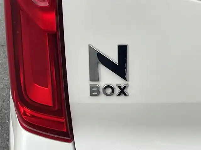 ホンダ Ｎ ＢＯＸ G EX ターボ ホンダセンシング 佐賀県 2018(平30)年 9.5万km プレミアムホワイトパールⅡ こちらは現金またはオートローンご利用時の価格です/自社ローンご希望の方は別途その旨お申付け下さい/禁煙車　/ターボ　/大画面純正ナビ　/ＬＥＤライト　/両側電動スライドドア　/バックカメラ　/ビルトインＥＴＣ/純正ドライブレコーダー