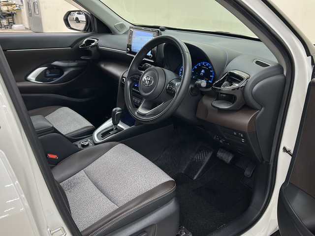 トヨタ ヤリスクロス Z 道央・札幌 2021(令3)年 3.2万km ホワイトパールクリスタルシャイン /ワンオーナー//純正メモリナビ//バックカメラ//クルーズコントロール//ドアバイザー//プッシュスタート//ETC//オートライト//シートヒーター//モデリスタフルエアロ