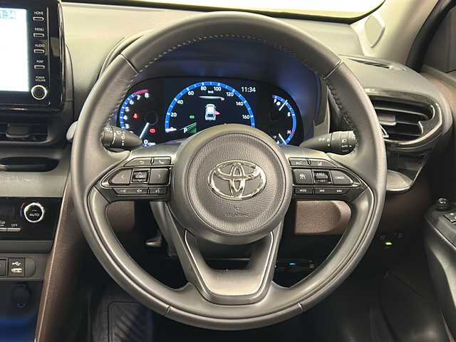 トヨタ ヤリスクロス Z 道央・札幌 2021(令3)年 3.2万km ホワイトパールクリスタルシャイン /ワンオーナー//純正メモリナビ//バックカメラ//クルーズコントロール//ドアバイザー//プッシュスタート//ETC//オートライト//シートヒーター//モデリスタフルエアロ