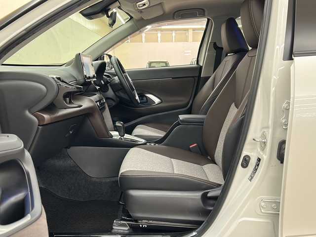 トヨタ ヤリスクロス Z 道央・札幌 2021(令3)年 3.2万km ホワイトパールクリスタルシャイン /ワンオーナー//純正メモリナビ//バックカメラ//クルーズコントロール//ドアバイザー//プッシュスタート//ETC//オートライト//シートヒーター//モデリスタフルエアロ