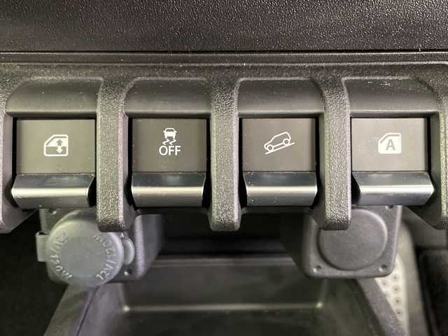 スズキ ジムニー XC 愛知県 2019(令1)年 2.4万km シフォンアイボリーM スズキセーフティサポート/純正8型ナビ・フルセグTV/LEDヘッドライト/クルーズコントロール/スマートキー/純正ビルトインETC/シートヒーター/ドライブレコーダー/禁煙車/４WD/ターボ