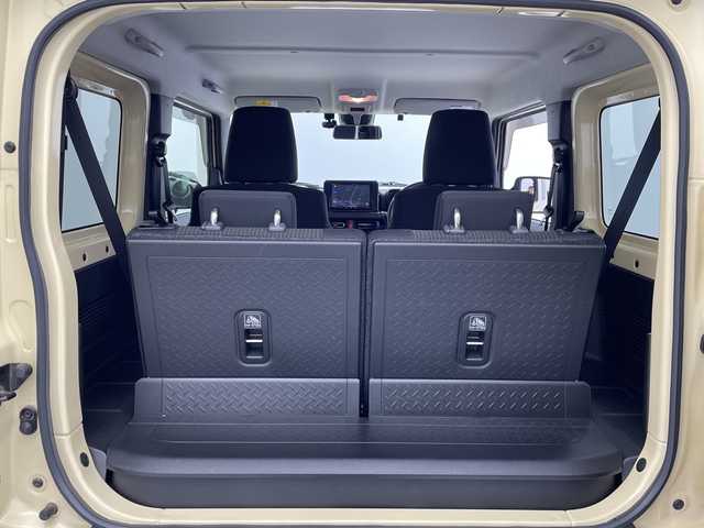 スズキ ジムニー XC 愛知県 2019(令1)年 2.4万km シフォンアイボリーM スズキセーフティサポート/純正8型ナビ・フルセグTV/LEDヘッドライト/クルーズコントロール/スマートキー/純正ビルトインETC/シートヒーター/ドライブレコーダー/禁煙車/４WD/ターボ