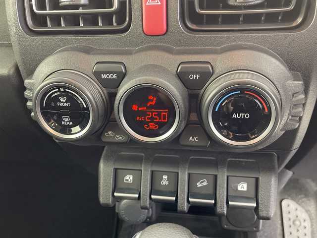 スズキ ジムニー XC 愛知県 2019(令1)年 2.4万km シフォンアイボリーM スズキセーフティサポート/純正8型ナビ・フルセグTV/LEDヘッドライト/クルーズコントロール/スマートキー/純正ビルトインETC/シートヒーター/ドライブレコーダー/禁煙車/４WD/ターボ