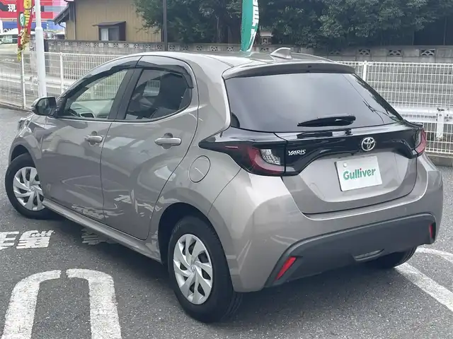 トヨタ ヤリス G 埼玉県 2022(令4)年 2.1万km アバンギャルドブロンズメタリック T-Connectナビ/　DTV/BT/USB/Miracast/　AppleCarPlay/AndroidAuto/パノラミックビューモニター/オプションCD/DVDデッキ/トヨタセーフティセンス/　・プリクラッシュセーフティ/　・レーントレーシングアシスト/　・ロードサインアシスト/　・レーダークルーズコントロール/　・ブラインドスポットモニター/　・リヤクロストラフィックアラート/　・パーキングサポートブレーキ/フロントワイパーデアイサー/オートマチックハイビーム/クリアランスソナー/外前後ドラレコ/ビルトインETC/スマートキー/スペアキー