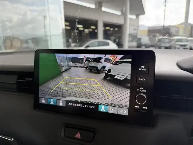 ホンダ ヴェゼル ハイブリッド e:HEV Z 京都府 2025(令7)年 0.1千km プラチナホワイトパール ホンダセンシング/・衝突軽減ブレーキ/・後方誤発進抑制機能/・車線維持支援システム/・アダブティブドライビングビーム/・渋滞追従機能付アダブティブクルーズコントロール/・誤発進抑制機能/・路外逸脱抑制機能/・オートハイビーム/・ブラインドスポットインフォメーション/純正9インチメモリーナビ、地デジ、Bluetooth/USB端子/バックカメラ/ビルトイン2.0ETC/おくだけ充電/ハンドルヒーター/前席シートヒーター/ハンドフリーパワーバックドア/LEDヘッドランプ/スペアキー/純正フロアマット、バイザー付き