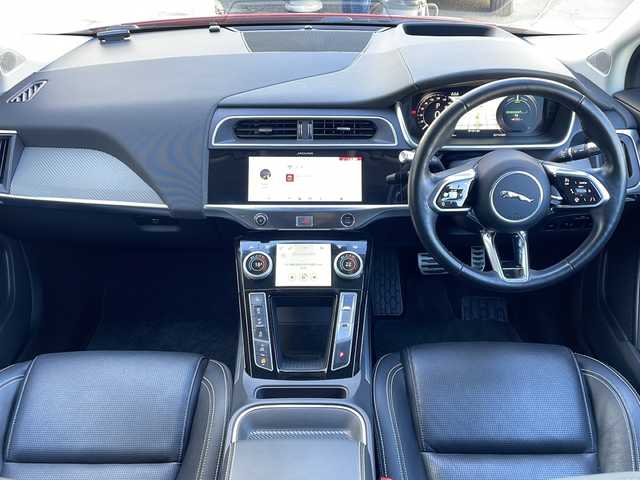 ジャガー Ｉペース SE 東京都 2021(令3)年 2.7万km 茶 車体色　CCB　フォトンレッド/純正ナビ/BT/USB/Apple Carplay/ヘッドアップディスプレイ/360度カメラ　ETC2.0/パノラミックルーフ【開かない】/ＭＥＲＩＤＩＡＮサウンド/アダプティブクルーズコントロール/レーンキープアシスト/ブラインドスポットアシスト/オートマチックハイビーム/パワーバックドア/前後左右独立オートエアコン/レザーシート/パワーシート（D/N）/シートヒーター（D/N）/ドライブレコーダー/スマートキー×２/純正22インチアルミ